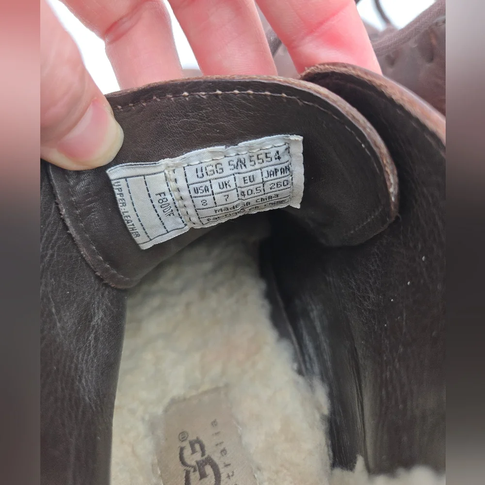 UGG Australia Men's Brown Leather Chukka Boots Size 8